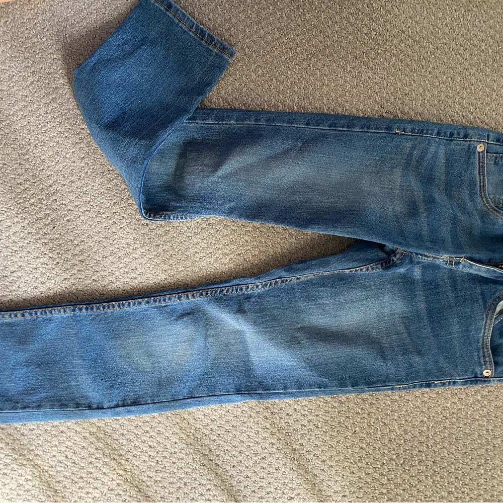 Levi's Blue Bootcut Jeans with Classic Indigo Wash